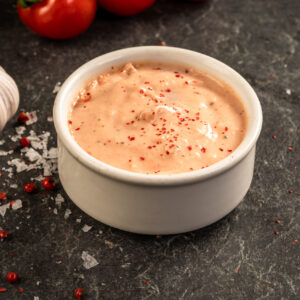 rausvasis česnakinis padažas